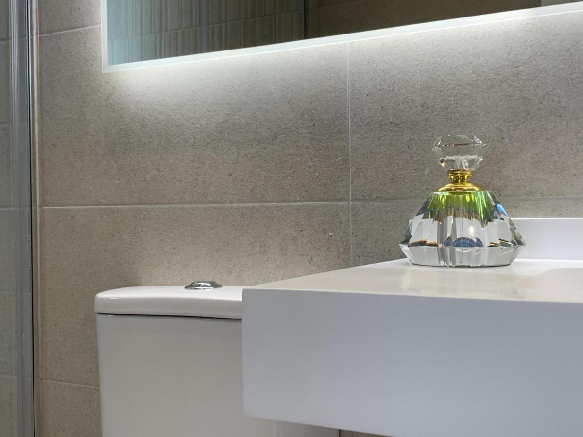 Sitges Spaces Oasis Suites- 4 Bedroom, 4 Ensuite Bathrooms, Terrace, Pool, Sitges Centre Buitenkant foto