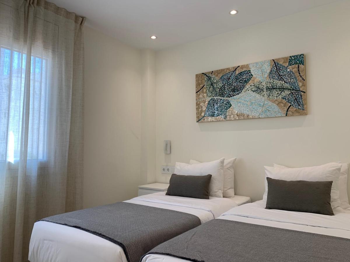 Sitges Spaces Oasis Suites- 4 Bedroom, 4 Ensuite Bathrooms, Terrace, Pool, Sitges Centre Buitenkant foto